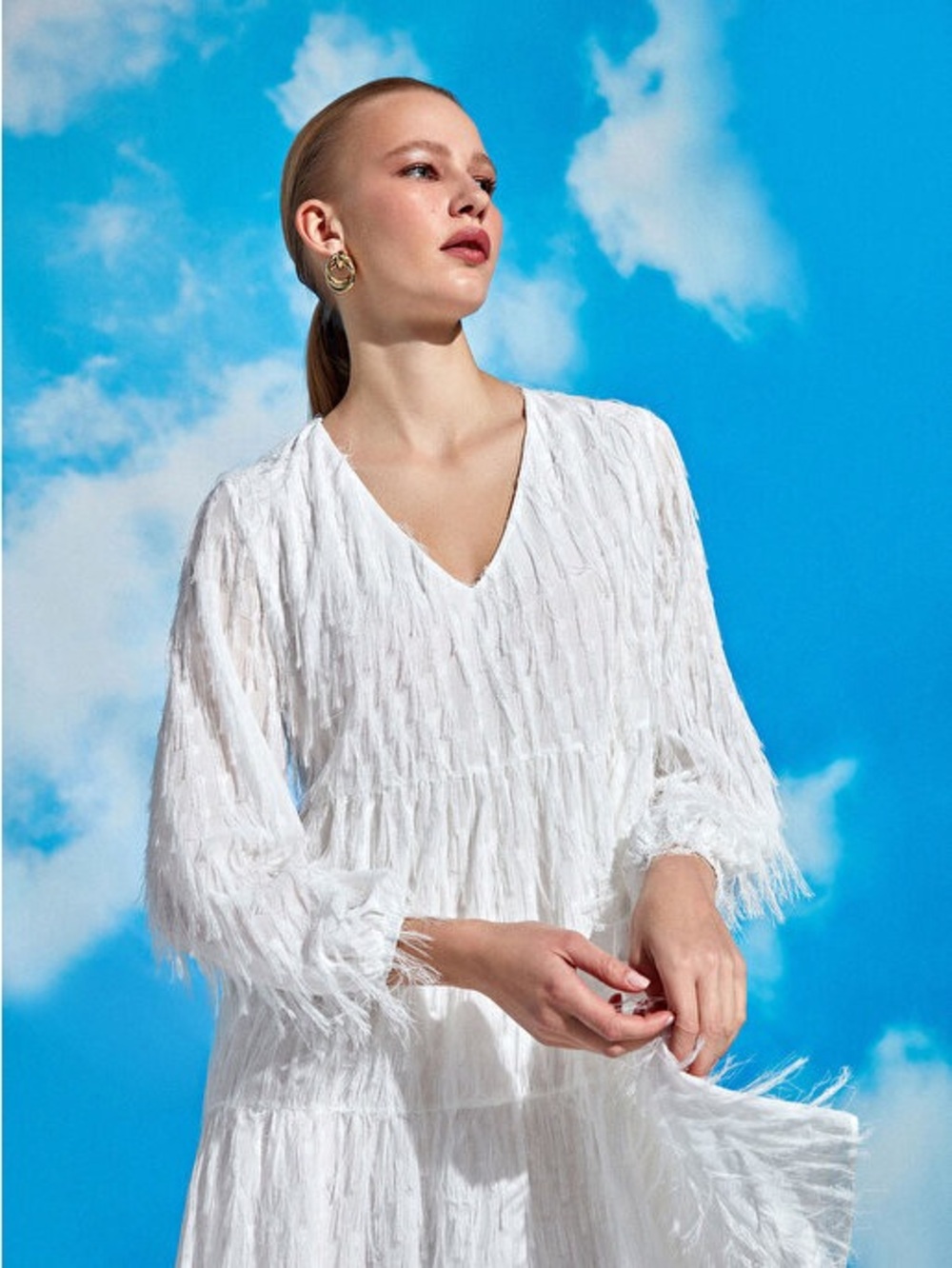 Textured White V-Neck Tiered Tunic Top